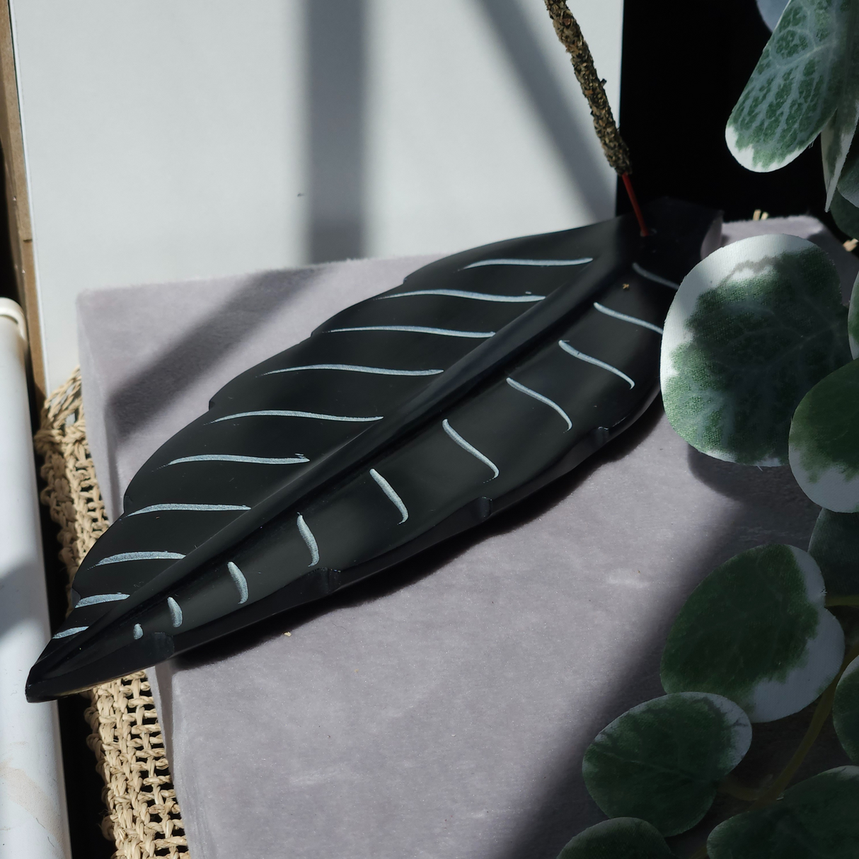 Incense Stick Burner Leaf-shaped