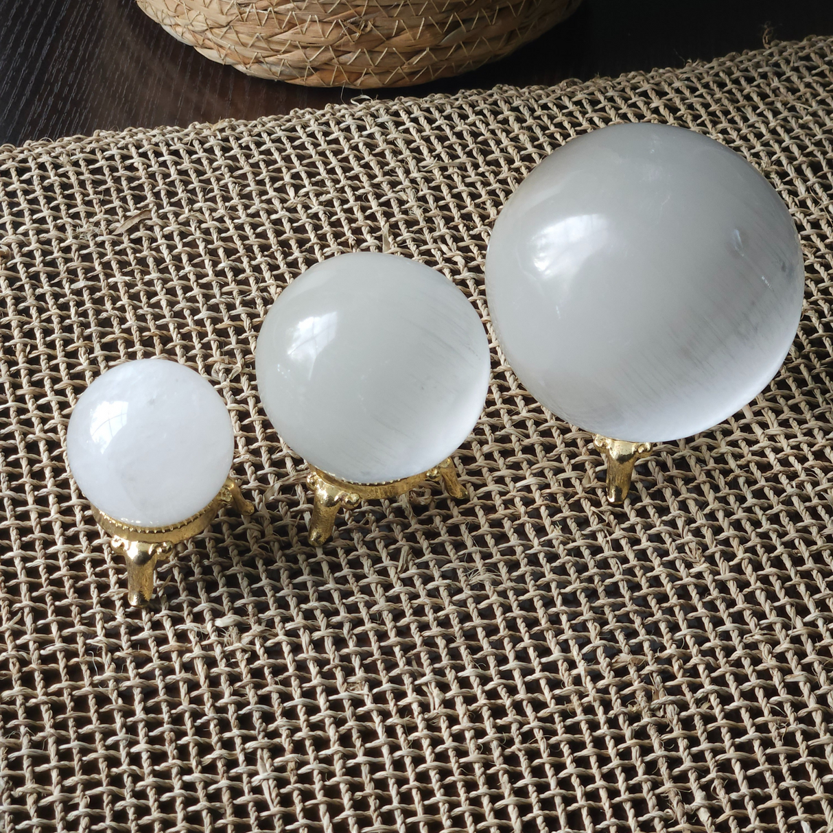 Evocative Selenite
