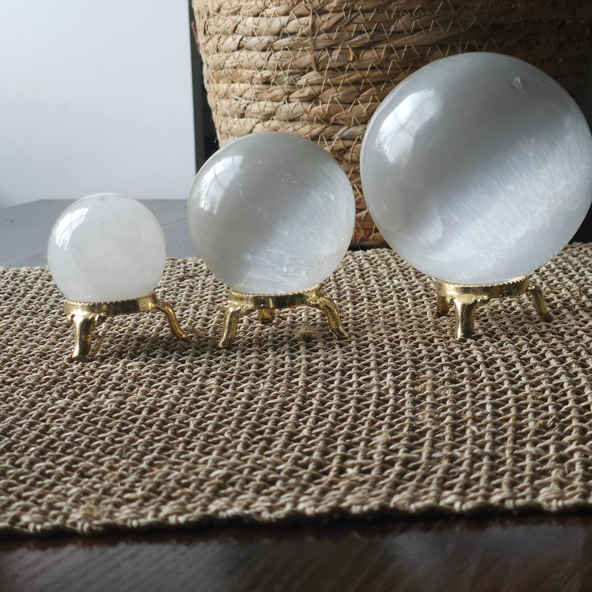 Evocative Selenite